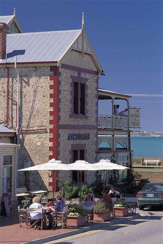 Anchorage Seafront Hotel - South Australia Travel 3
