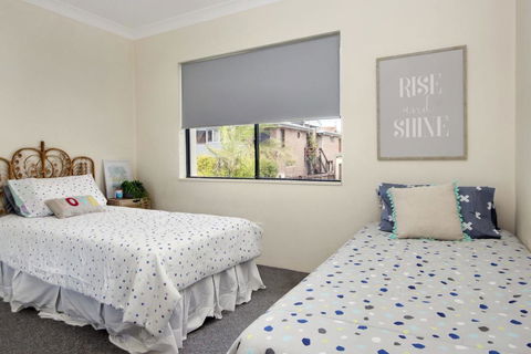 Anchored At South West Rocks - South Australia Travel 1