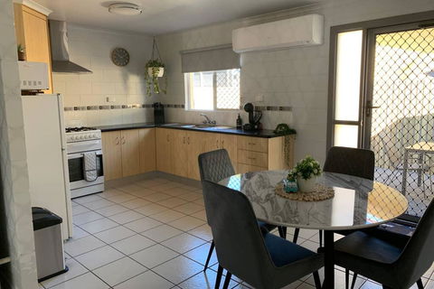 Andergrove Home With A Garden View-Wi-fi & Netflix - South Australia Travel 2