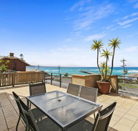 APARTMENT 12 PACIFIC APARTMENTS- Across From the Pier - South Australia Travel