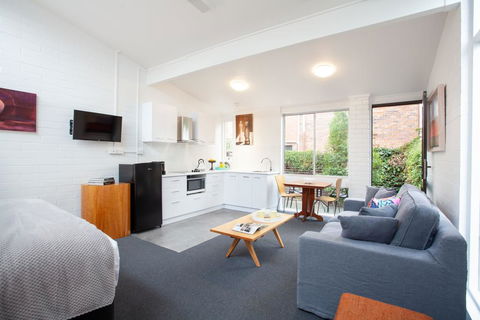 Apartments On Elsmere - South Australia Travel 3