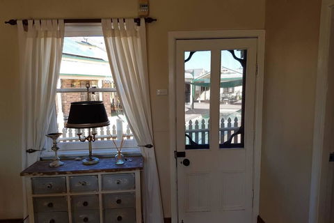 Appin Homestay Country Cabin - South Australia Travel 1