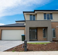 Apple House Point Cook - South Australia Travel