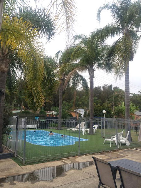 Aquarius Holiday Apartments - South Australia Travel 0
