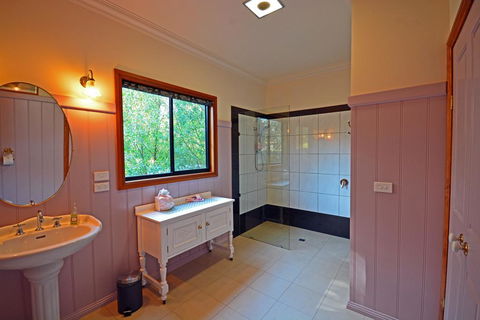 Araluen Park Cottages - South Australia Travel 1