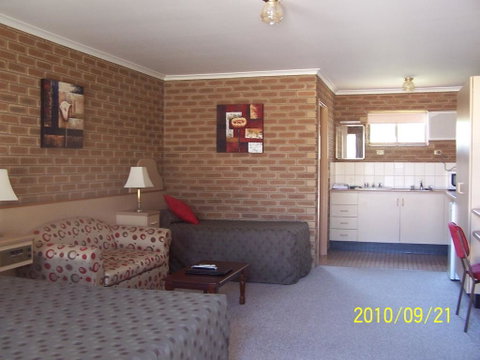 Arcadia Motor Inn - South Australia Travel 0