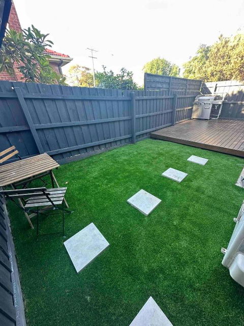 Melbourne Home Close To Airport & Train Station - South Australia Travel 3