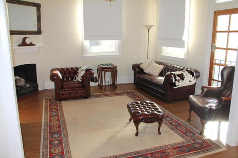 Mentor Chambers Apartment Bed & Breakfast - South Australia Travel 0