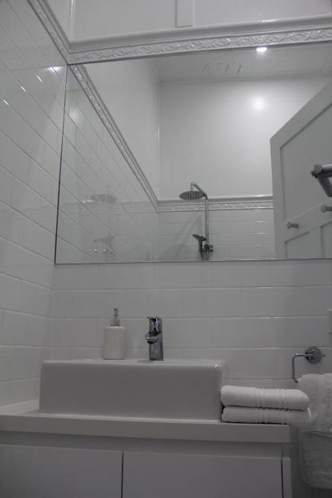 Mentor Chambers Apartment Bed & Breakfast - South Australia Travel 3