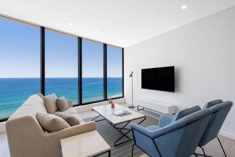Meriton Suites Surfers Paradise - South Australia Travel 2