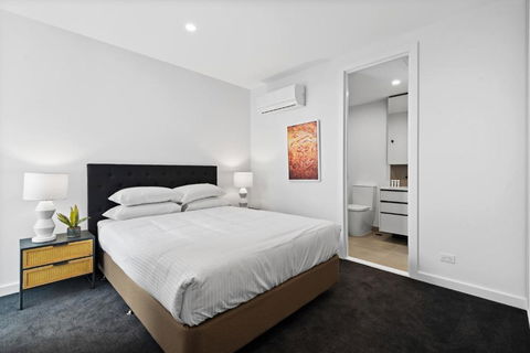 Modern Apartment On Burgundy Precinct & Parklands - South Australia Travel 3