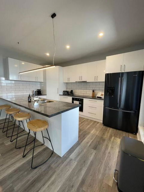 Modern Home Away From Home - South Australia Travel 2