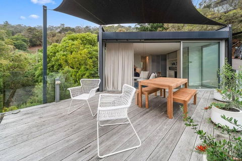 Modern Studio With Sweeping Views - South Australia Travel 0