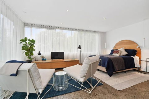 Modern Studio With Sweeping Views - South Australia Travel 2