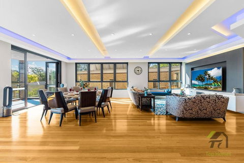 Modern Summer Palace In Epping - South Australia Travel 0