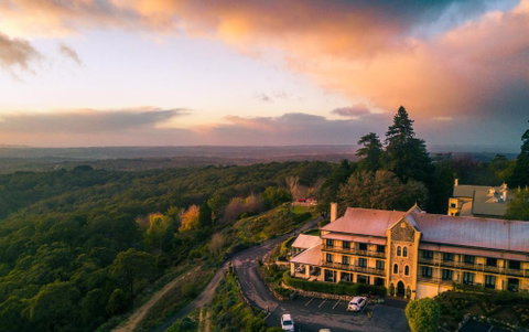 Mount Lofty House & Estate Adelaide Hills - South Australia Travel 1