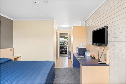 Morayfield Tavern - South Australia Travel 3
