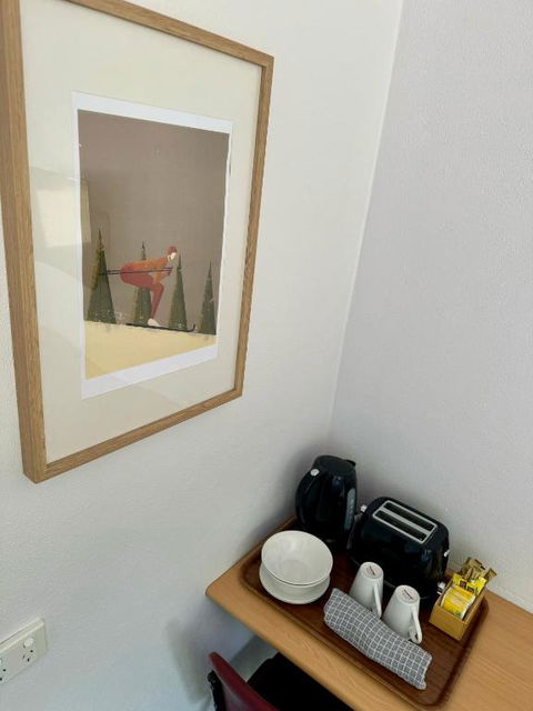 Mount Beauty Motor Inn - South Australia Travel 1