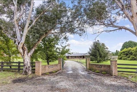 Mountain Culture Farm Stay - Pet Friendly - South Australia Travel 1