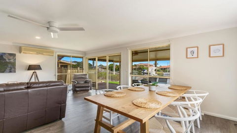 Nabilla Court - Canal Front Duplex - South Australia Travel 1