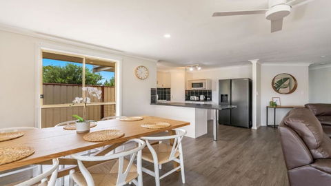 Nabilla Court - Canal Front Duplex - South Australia Travel 2