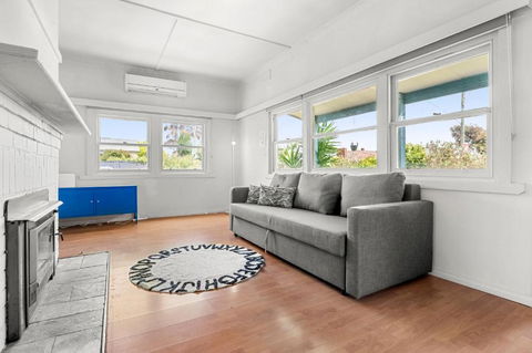 Nanas Beach House By Readyset - South Australia Travel 3