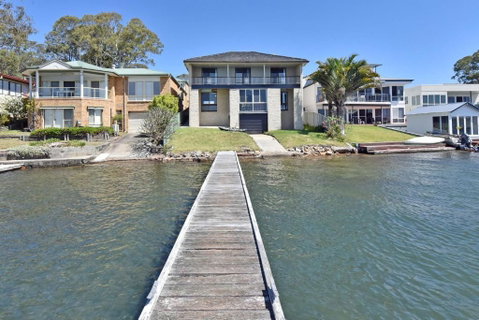 New Property Silverwater Serenity Shores Absolute Waterfront On The Lake - South Australia Travel 0