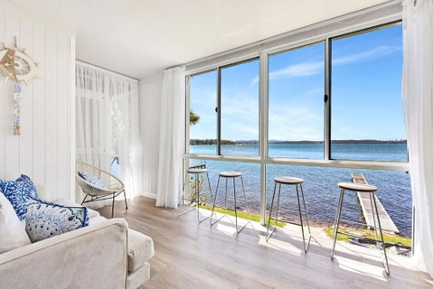 New Property Silverwater Serenity Shores Absolute Waterfront On The Lake - South Australia Travel 3
