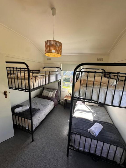 Mount Beauty 3BR Home - South Australia Travel 1