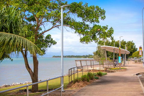 Nightcap At Marine Hotel Cardwell - South Australia Travel 3
