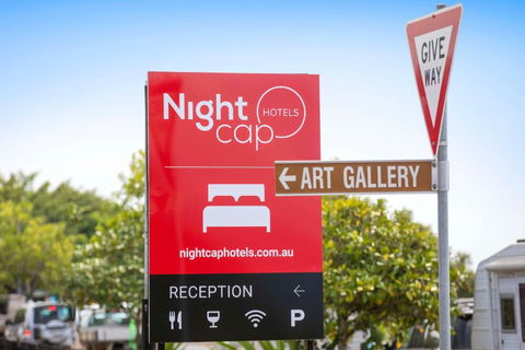 Nightcap At Marine Hotel Cardwell - South Australia Travel 0