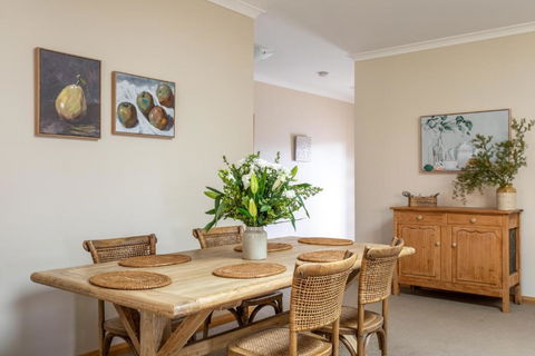 Norfolk Bay Retreat - Views Over The Sea And Vines - South Australia Travel 2