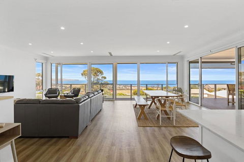 Norman Views - 20 Panorama Crescent - South Australia Travel 1