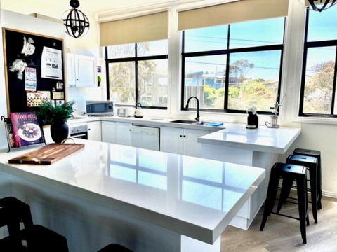 Number Thirty One Smiths Beach Phillip Island - South Australia Travel 1