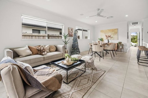 Oasis Retreat In Coomera - South Australia Travel 0