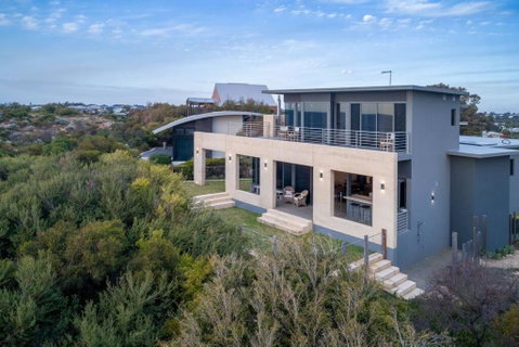 Oceanic I Private Properties - South Australia Travel 1