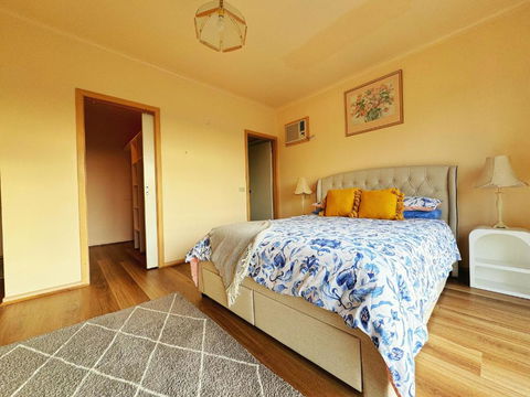 Oceanview 4B2B Two-story House With Big Balcony! - South Australia Travel 2