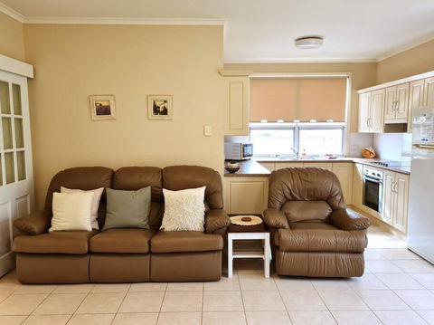 On The Bay - South Australia Travel 3