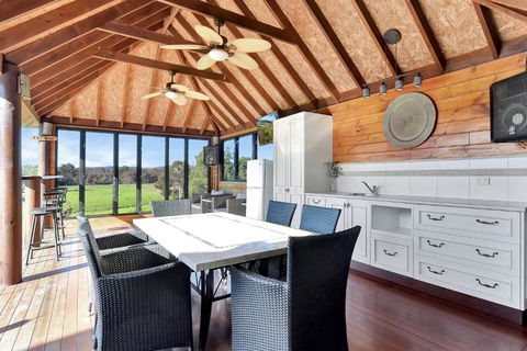 Overflow Downs-Riverside Acreage - South Australia Travel 1