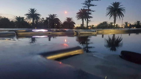 One Bedroom CBD Unit, Walk To Beaches & Cafes - South Australia Travel 0