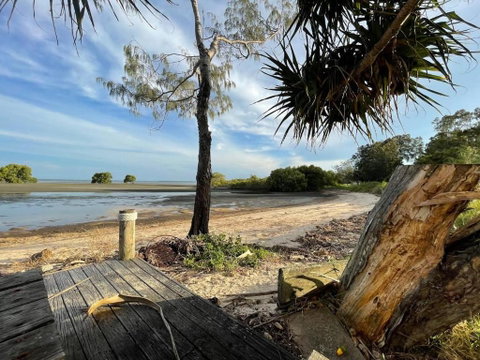 Palazzo On The Beach - Beachmere - South Australia Travel 1