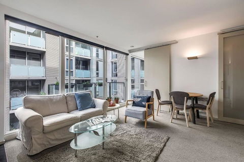 Parade Place - A Central Balcony Stay - South Australia Travel 1