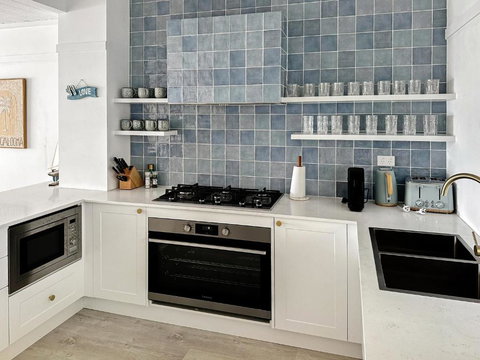 Paradise Palms Tangalooma - South Australia Travel 2