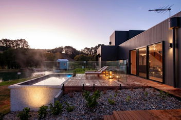 Pavilions At Lenswood with South Australia Travel