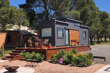 Pink Lake Tiny House - \'Peony\' with South Australia Travel