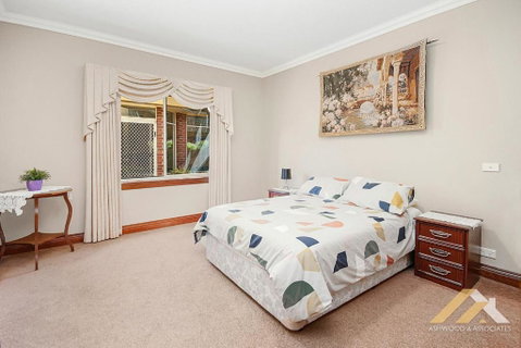 Perfect Entertainer-s Home With Pool - South Australia Travel 1
