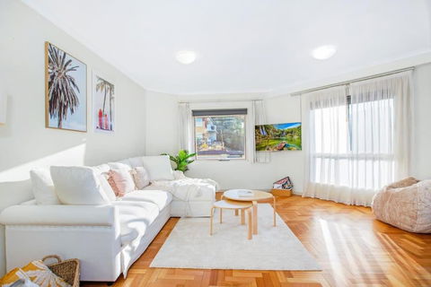 Perfect Manly Retreat, In The Heart Of Manly, Family & Couple Friendly Apartment With CAR SPOT - South Australia Travel 0