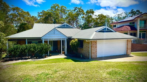 Perfect North Brisbane Retreat 4 Bed - South Australia Travel 0