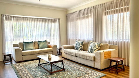 Perfect North Brisbane Retreat 4 Bed - South Australia Travel 2