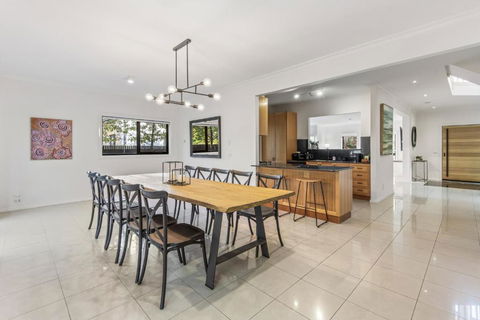 Perfectly Located 4-Bed House In Kensington - South Australia Travel 3